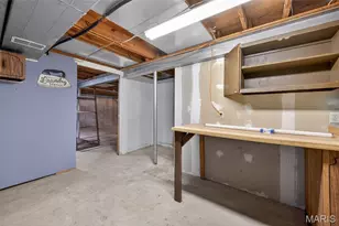 618 Running Creek Dr, Ballwin, MO 63021 - Photo 45