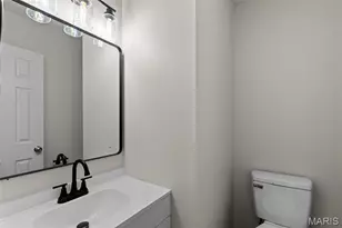 2041 Silent Spring Dr, Maryland Heights, MO 63043 - Photo 5