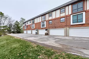 927 Claytonbrook Dr, Ballwin, MO 63011 - Photo 11