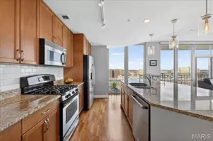 4909 Laclede Ave, Saint Louis, MO 63108 - Photo 9