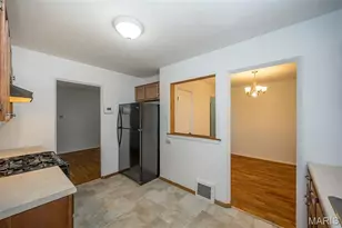 1666 Crabapple Ln, Saint Louis, MO 63119 - Photo 7