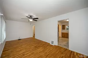 1666 Crabapple Ln, Saint Louis, MO 63119 - Photo 3