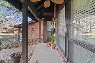 1042 Humber Cir, Saint Louis, MO 63129 - Photo 3