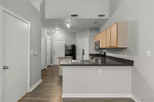 200 S Kirkwood Rd, Kirkwood, MO 63122 - Photo 5