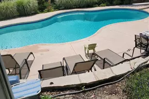 16432 Farmers Mill Ln, Chesterfield, MO 63005 - Photo 5