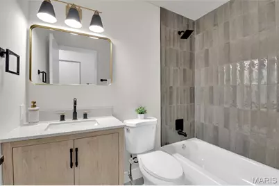 4002 Summerfield Parkway, Saint Charles, MO 63304 - Photo 9