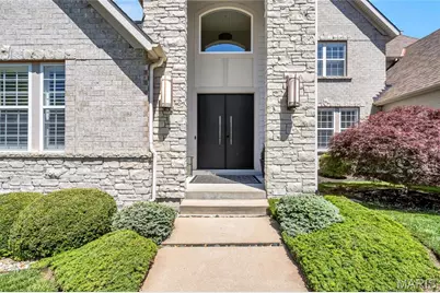 18239 Canyon Forest Court, Chesterfield, MO 63005 - Photo 9