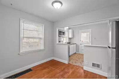 10175 Cloverdale Drive, Saint Louis, MO 63136 - Photo 9