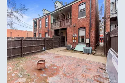 805 Russell Boulevard, Saint Louis, MO 63104 - Photo 29