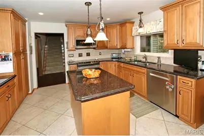 928 Oak Terrace Court, Fenton, MO 63026 - Photo 11