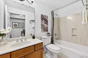 520 North and South Rd, Saint Louis, MO 63130 - Photo 17