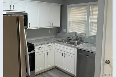 8576 Kathlyn Drive, Saint Louis, MO 63134 - Photo 3