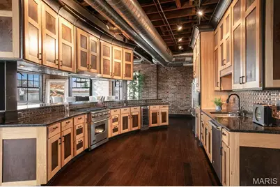 3041 Olive Street, Saint Louis, MO 63103 - Photo 1