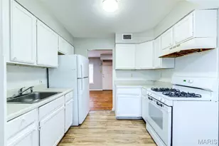 1629 Mowbry Ln, Saint Louis, MO 63136 - Photo 7