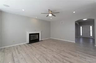4164 Stonecroft Dr, Saint Charles, MO 63304 - Photo 15