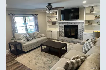 660 Woodstream Drive, Saint Charles, MO 63304 - Photo 3