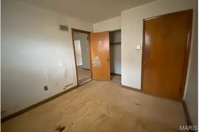 5101 Rockingham Drive, Saint Louis, MO 63121 - Photo 11