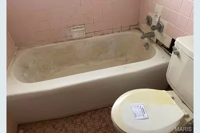 5101 Rockingham Drive, Saint Louis, MO 63121 - Photo 17