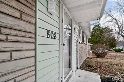 808 Bella Lane, Saint Louis, MO 63137 - Photo 3