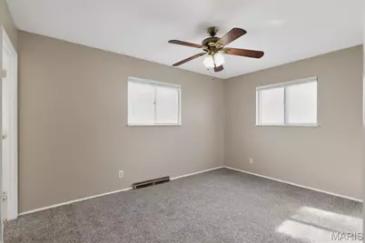 808 Bella Lane, Saint Louis, MO 63137 - Photo 13