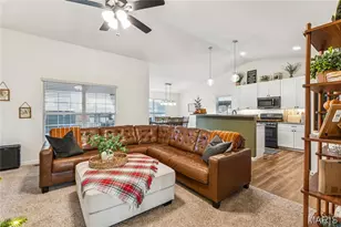 135 Prairie Vista Ct, Saint Charles, MO 63301 - Photo 7