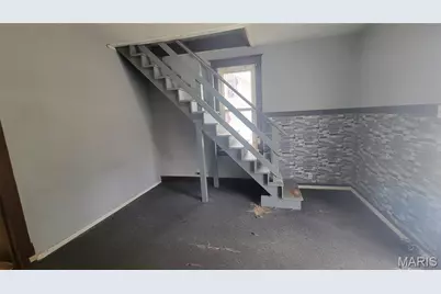 343 Midridge Drive, Saint Louis, MO 63137 - Photo 5