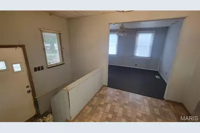 343 Midridge Drive, Saint Louis, MO 63137 - Photo 9