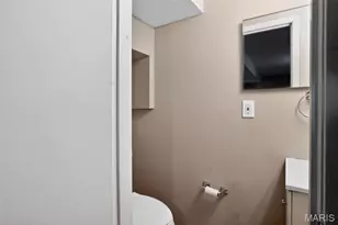 9157 Victory Ave, Saint Louis, MO 63136 - Photo 19