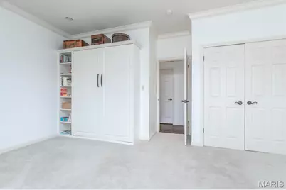 155 N Hanley Road #302, University City, MO 63105 - Photo 29