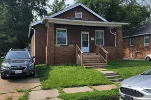 18 Lee Ave, Ferguson, MO 63135 - Photo 1