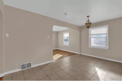 6151 Avila Drive, Berkeley, MO 63134 - Photo 9