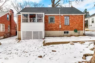 216 S Hartnett Ave, Ferguson, MO 63135 - Photo 5