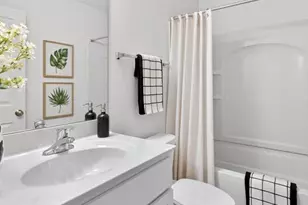 206 Marais Temps Clair Way, Saint Charles, MO 63301 - Photo 33