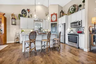 701 Ridgepointe Ct, Lake Saint Louis, MO 63367 - Photo 11