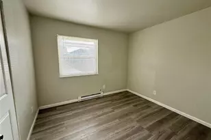 7601 Hazelcrest Dr, Hazelwood, MO 63042 - Photo 9