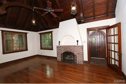 8788 Pine Avenue, Saint Louis, MO 63144 - Photo 5
