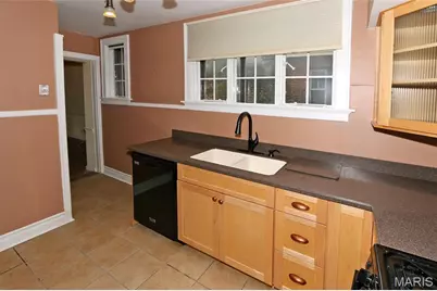 8788 Pine Avenue, Saint Louis, MO 63144 - Photo 13