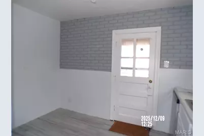 308 Henquin Drive, Ferguson, MO 63135 - Photo 9