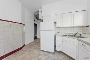 6039 Pershing Ave, Saint Louis, MO 63112 - Photo 7