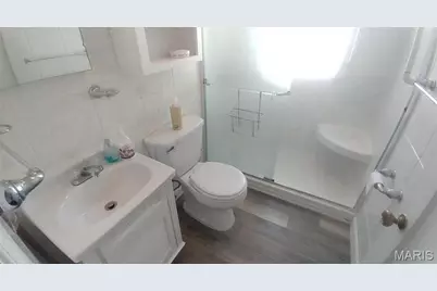 8820 Bridgeport Avenue, Brentwood, MO 63144 - Photo 7