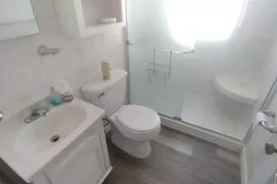 8820 Bridgeport Ave, Brentwood, MO 63144 - Photo 7