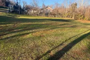 1 Eastview Dr, Fenton, MO 63026 - Photo 1