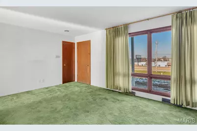 57 W Ofallon Drive, O'Fallon, MO 63366 - Photo 15