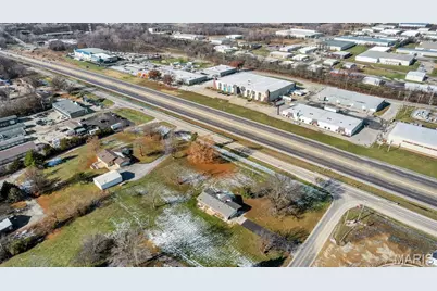 57 W Ofallon Drive, O'Fallon, MO 63366 - Photo 3