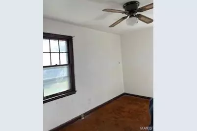 5300 Bermuda Drive, Normandy, MO 63121 - Photo 17