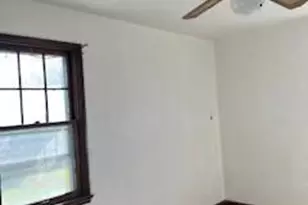 5300 Bermuda Dr, Normandy, MO 63121 - Photo 17