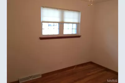 3015 Copenhagen Drive, Saint Louis, MO 63125 - Photo 15