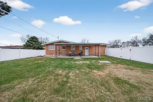 2602 W Adams St, Saint Charles, MO 63301 - Photo 9