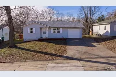 425 Sycamore Street, Jackson, MO 63755 - Photo 1