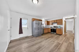 2274 Columbus Cir, Warrenton, MO 63383 - Photo 9